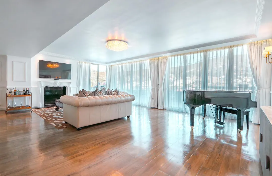 Pepperclub Hotel-1